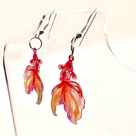 Red Beta Fish Earrings - Fish Bowl Earrings - Water Earrings - Picture 7 of 10